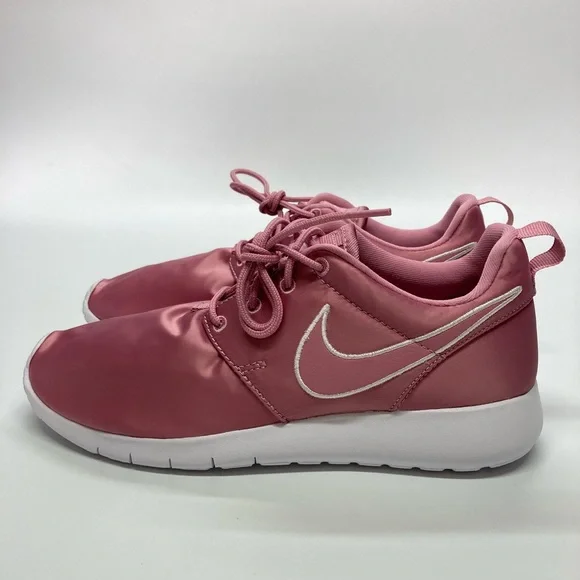 NIKE ROSHE ONE LOW TRAINERS WOMEN SHOES PINK SZ 6Y - Picture 4 of 10
